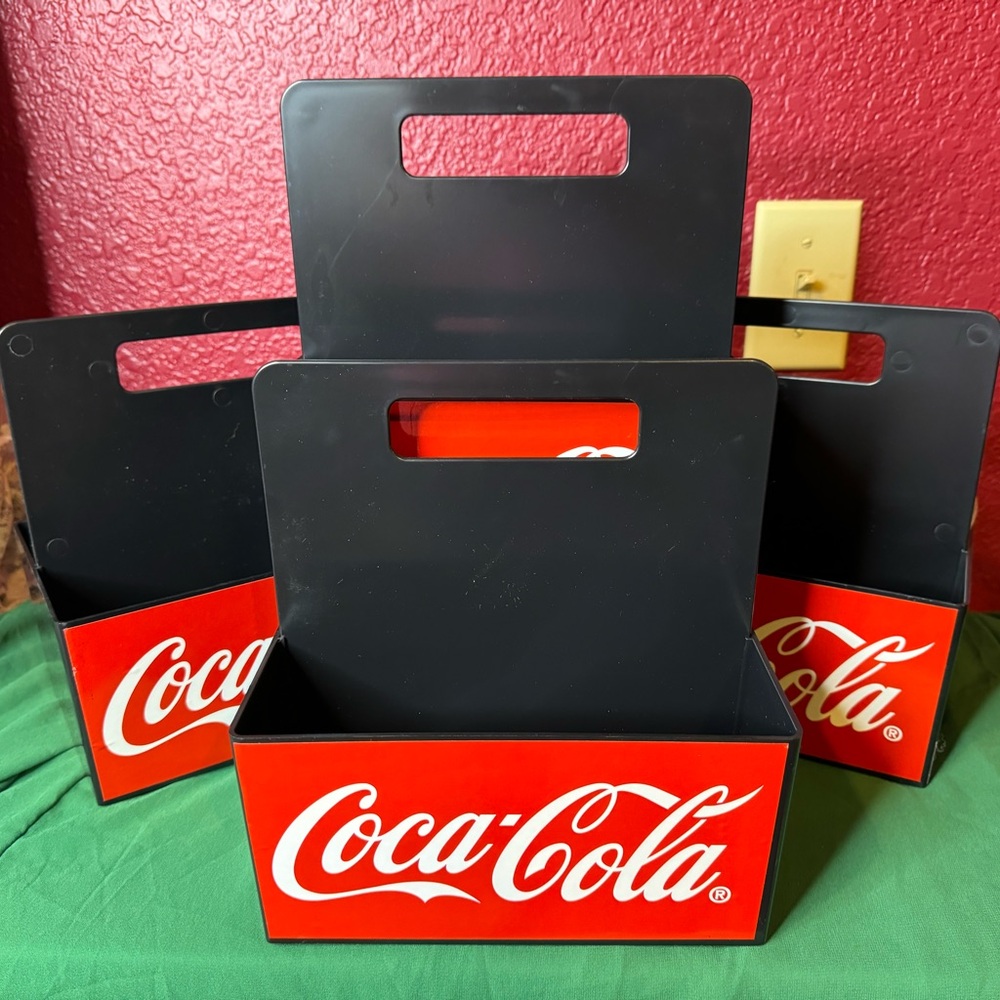 6 plastic Coca Cola condiment holder or 6 pack carrier
